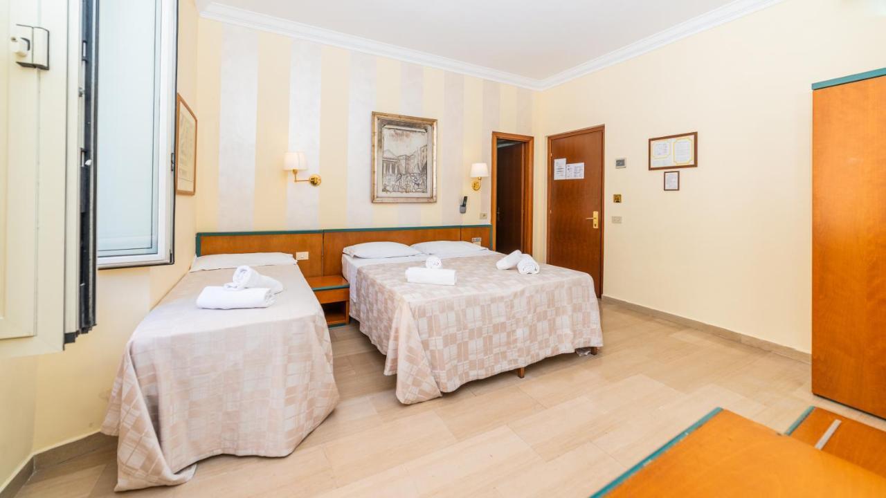 Center 3 3* Roma